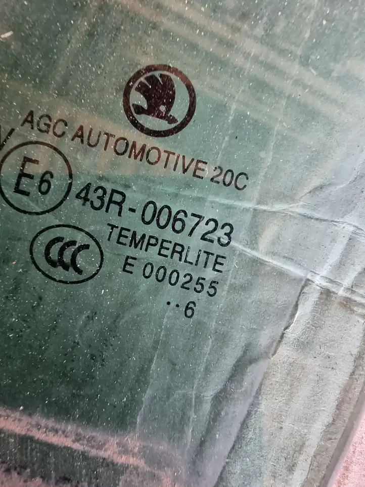 Skoda Octavia Mk3 (5E) (2013 - 2019) 43R006723 Стекло задней двери — фото 3