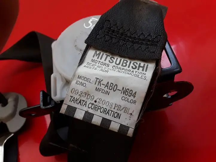 Mitsubishi Grandis (2003 - 2012) TKAB0N694 Ремень безопасности 3-го ряда — фото 4