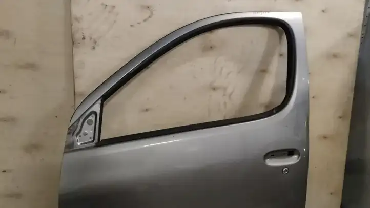 Toyota Yaris Verso (1999 - 2005) 6711252030 Дверь — фото 4