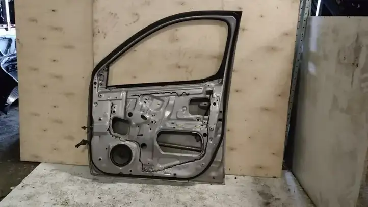 Toyota Yaris Verso (1999 - 2005) 6711152030 Дверь — фото 6