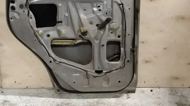 Toyota Yaris Verso (1999 - 2005) 6711452030 Задняя дверь — фото 4