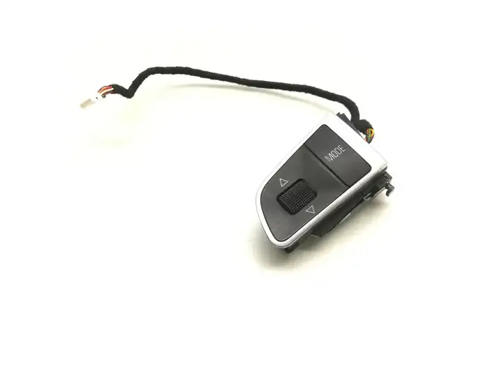 Audi A6 S6 C6 4F (2004 - 2008) 4E0951527AH Кнопки на рулевом колесе — фото 1