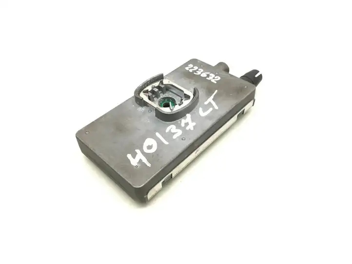 Mercedes-Benz CLK A208 (1997 - 2002) 2088204389 Усилитель антенны — фото 3