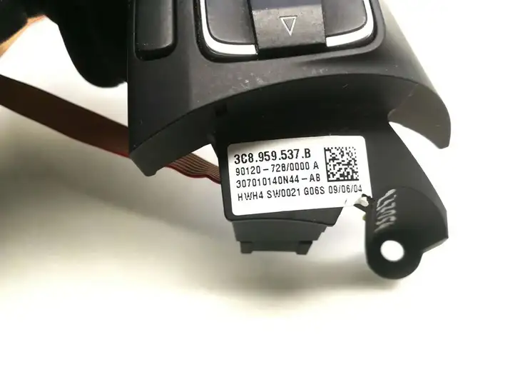 Volkswagen PASSAT B6 (2005 - 2010) 3C8959537B Кнопки на рулевом колесе — фото 5