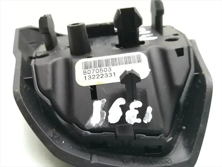 Opel Corsa D (2006 - 2010) 13222331 Кнопки на рулевом колесе — фото 5