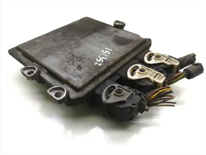 Ford Fiesta (2000 - 2005) 3S61-12A650-LB Блок управления двигателем (ЭБУ) — фото 4