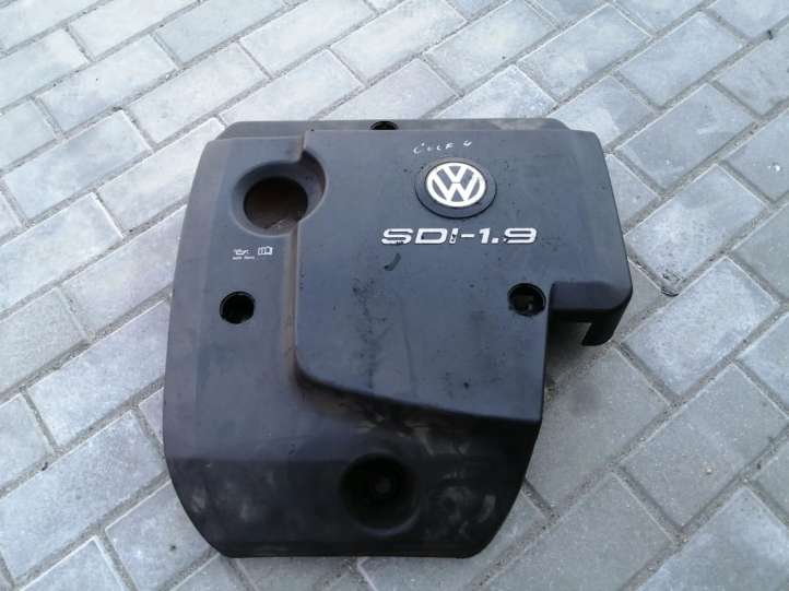 038103925L Skoda Octavia Mk1 (1U) Variklio dangtis (apdaila)