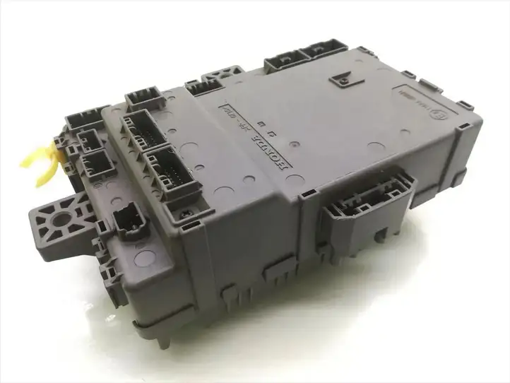 Honda Civic IX (2011 - 2017) TV0-E210 Блок предохранителей — фото 3