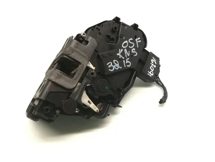 Land Rover Freelander 2 - LR2 (2006 - 2010) 6W8A-21812-AB Замок ручки двери — фото 1