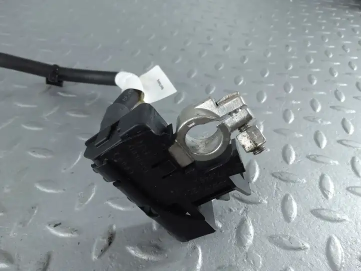Audi A8 S8 D4 4H (2013 - 2017) 4H0915181F Минусовой провод аккумулятора — фото 6