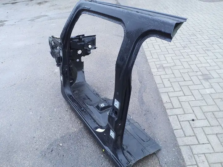 Hummer H3 (2005 - 2010) Передний порог кузова — фото 4