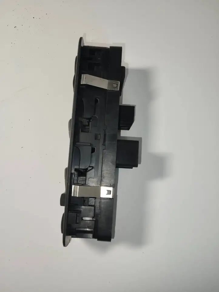 Dodge Nitro (2006 - 2011) 04602534AD Кнопка стеклоподъемников — фото 4