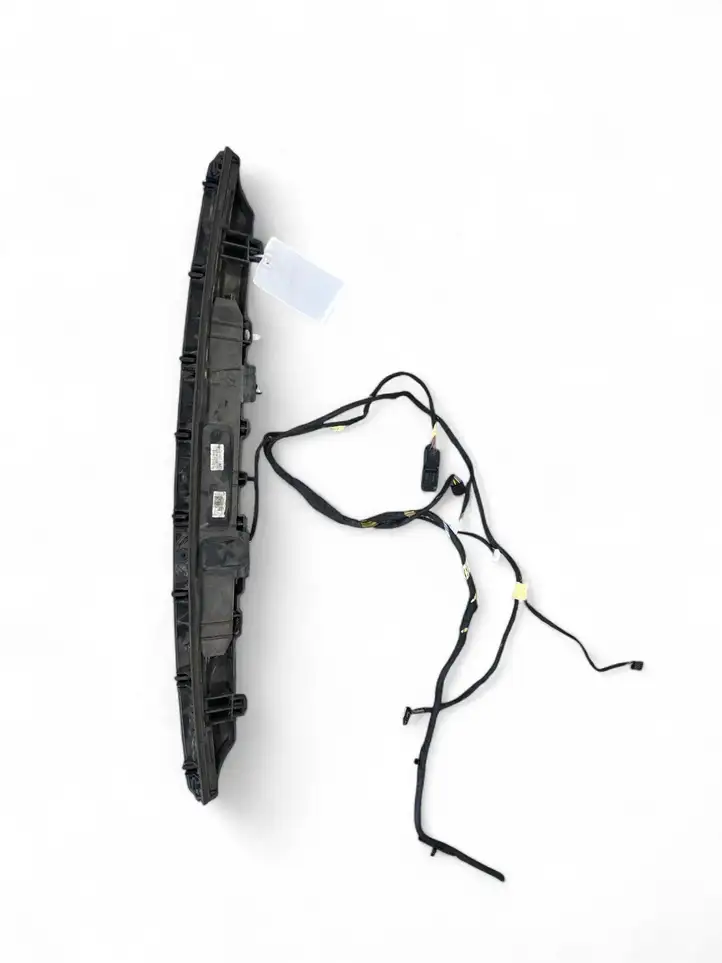 BMW 7 G11 G12 (2015 - 2022) 7357105 Ручка багажника с камерой — фото 10