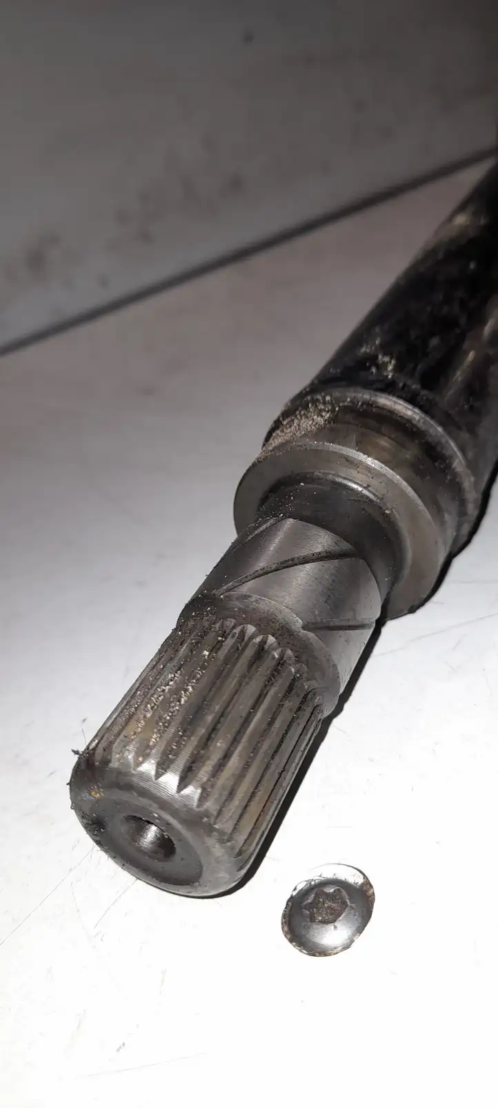 Volvo S40 (2000 - 2004)   Передняя полуось