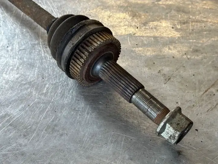 Nissan Qashqai (2010 - 2013)   Задняя полуось