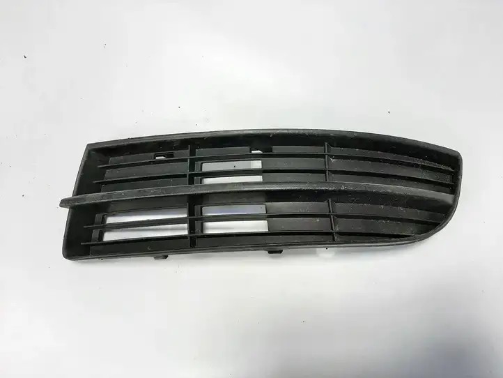Volkswagen Touran I (2003 - 2010) 1T0853665 Нижняя решетка переднего бампера — фото 1