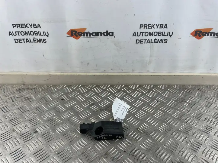 Kia Sorento (2014 - 2017) 86514C5000 Кронштейн переднего бампера — фото 1
