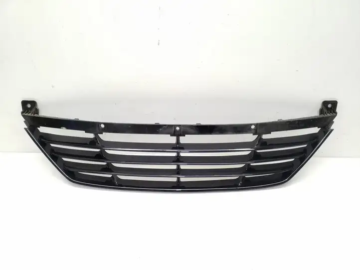 Hyundai ix35 (2009 - 2013) 865502Y000 Нижняя решетка переднего бампера — фото 1