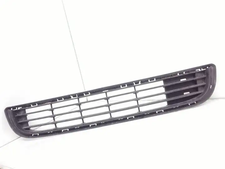 Peugeot Partner (2008 - 2012)  9677603677 Нижняя решётка (из трех частей)