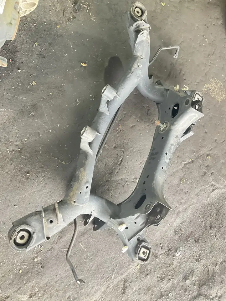 BMW 3 F30 F35 F31 (2012 - 2018) 6792505 Задняя балка подвески — фото 1