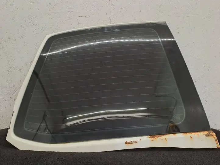 Volkswagen Transporter-Caravelle (2003 - 2009)   Стекло дверей багажника