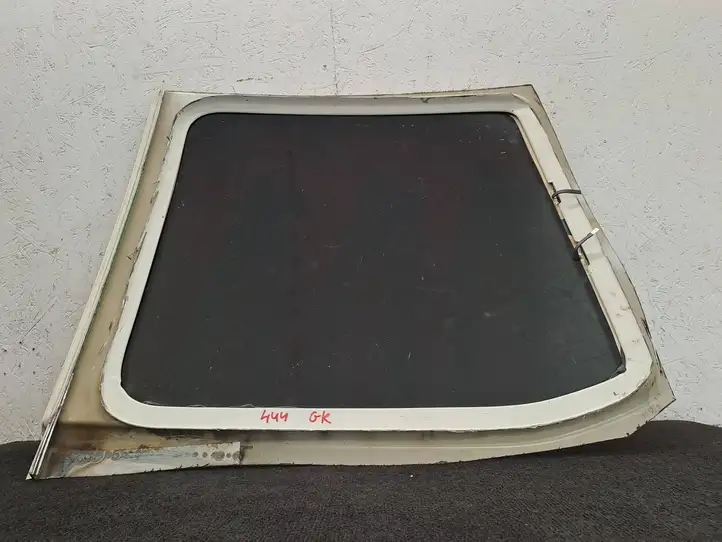 Volkswagen Transporter-Caravelle (2003 - 2009)   Стекло дверей багажника