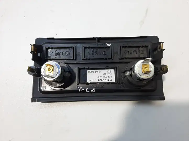 BMW 3 E90 E91 (2005 - 2012) 7034100 Накладка прикуривателя — фото 3
