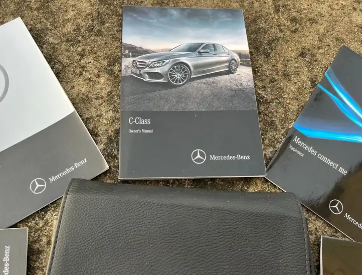 Mercedes-Benz C AMG W205 (2014 - ) 2055843601 Сервисная книжка — фото 2