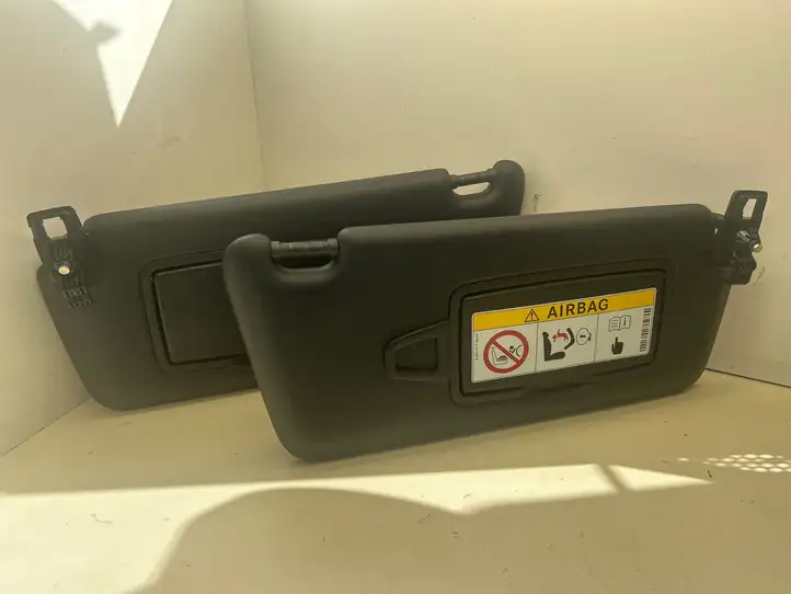 Mercedes-Benz A W176 (2012 - 2018) A1768100010 Солнцезащитный козырек — фото 1