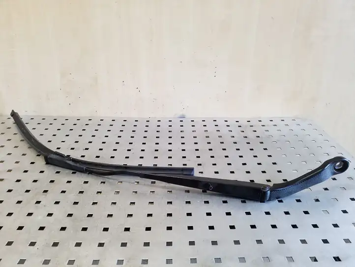 Nissan Qashqai (2010 - 2013) 80017927A Рычаг стеклоочистителя — фото 1