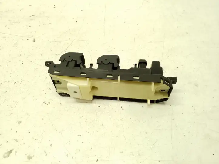 Toyota Prius+ (ZVW40) (2011 - 2018) 8404033100 Блок кнопок стеклоподъемников — фото 6