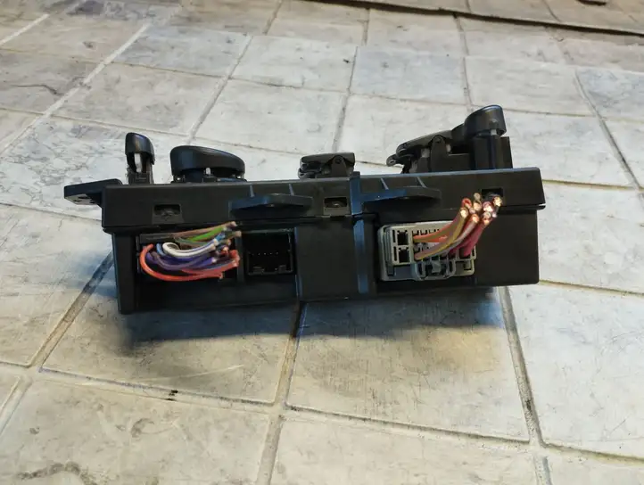 Chrysler Pacifica (2003 - 2008) 04685980AE Кнопка стеклоподъемников — фото 3