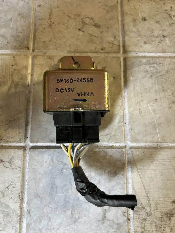 Hyundai Atos Prime (1999 - 2016) 3916024550 Другое реле — фото 1