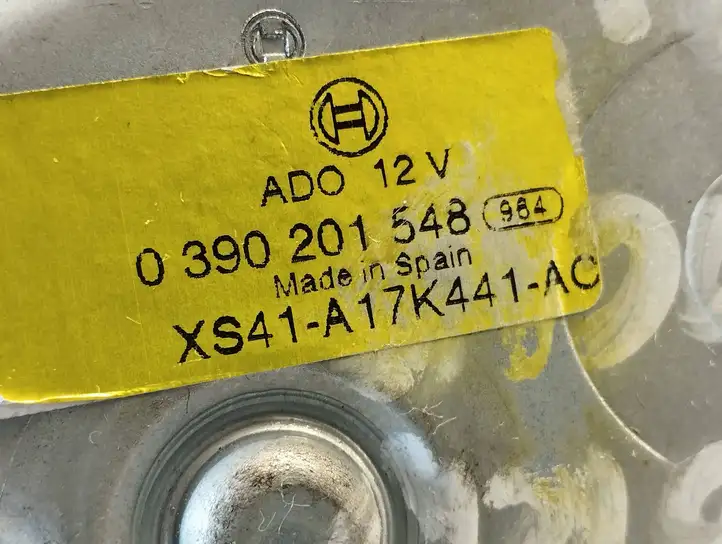 Ford Focus (1998 - 2004) XS41A17K441AC Двигатель стеклоочистителя заднего стекла — фото 5