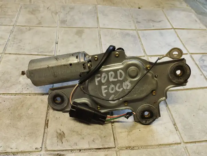 Ford Focus (2005 - 2008) 0390201548 Двигатель стеклоочистителя заднего стекла — фото 1