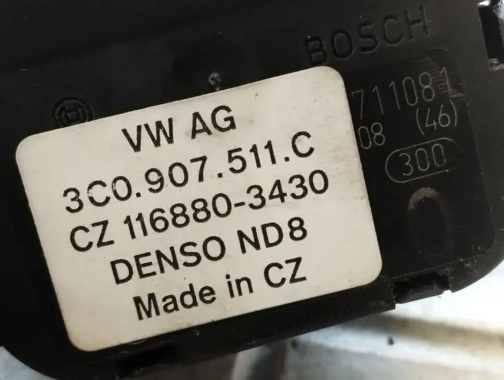 Volkswagen PASSAT B6 (2005 - 2010) 3C0907511C Двигатель задвижки потока воздуха — фото 2