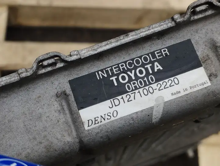 Toyota Corolla Verso AR10 (2004 - 2009) JD1271002220 Интеркулер — фото 2