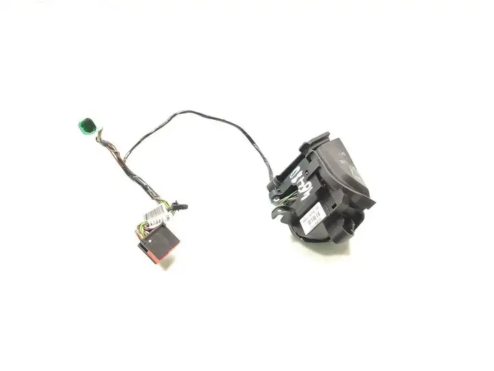 Ford C-MAX II (2010 - 2015) 34089474B Кнопки на рулевом колесе — фото 3