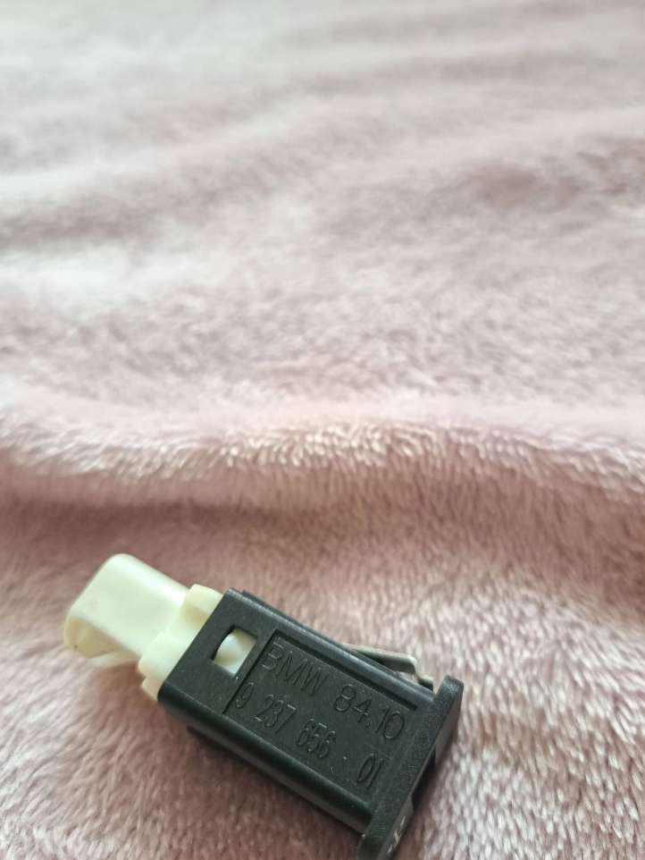 9237656 BMW 5 F10 F11 USB jungtis