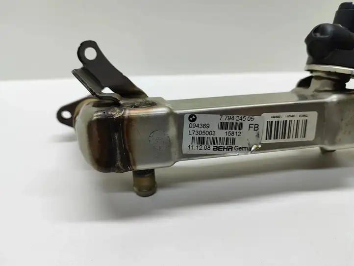 BMW 5 E60 E61 (2004 - 2010) 7794245 Охладитель клапана EGR — фото 6