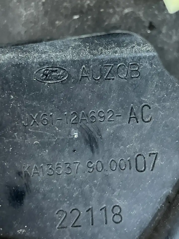 Ford Focus (2015 - 2019) jx6112a692ac Кронштейн ЭБУ двигателя — фото 3