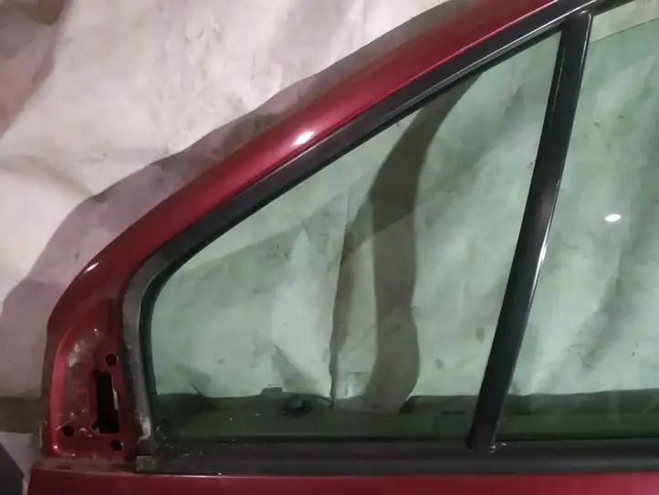 Renault Scenic I (1996 - 2003) Форточка двери — фото 2