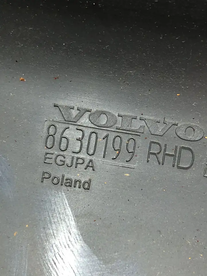 Volvo XC60 (2008 - 2013) 8630199 Прочие детали салона — фото 3