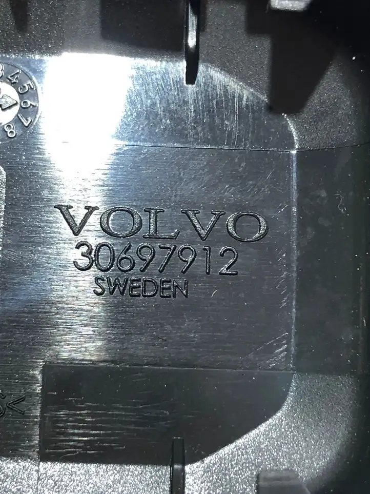 Volvo XC60 (2008 - 2013) 30697912 Прочие детали салона — фото 3