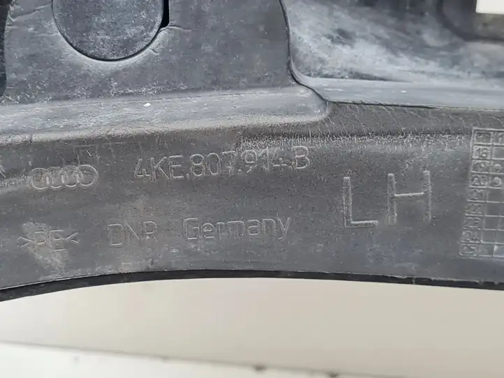 Audi e-tron (2018 - ) 4KE807914B Кронштейн переднего бампера — фото 2