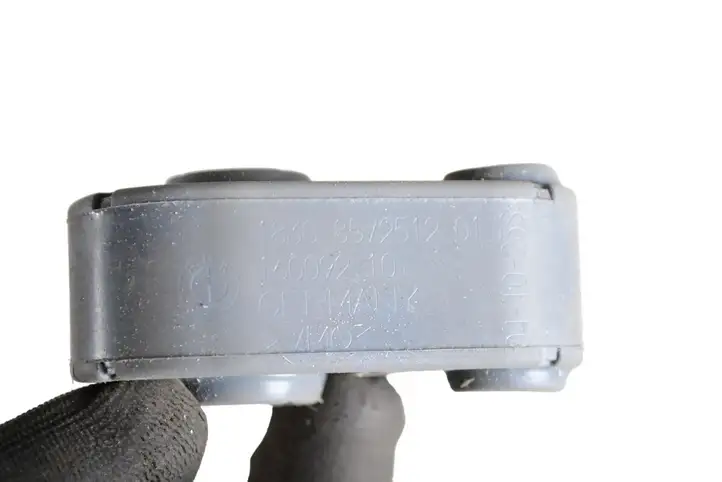 BMW 1 F20 F21 (2011 - 2019) 18308572512 Кронштейн глушителя — фото 3