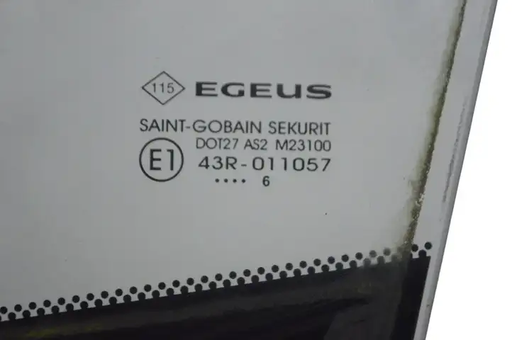Renault Trafic III (X82) (2014 - ) 43R011057 Треугольное стекло кузова — фото 5