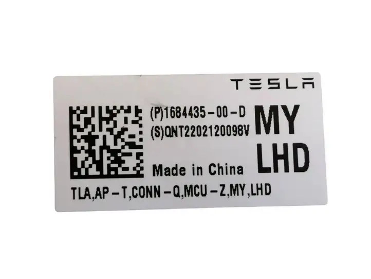 Tesla Model Y (2019 - 2024) 168443500D Прочие блоки управления — фото 4