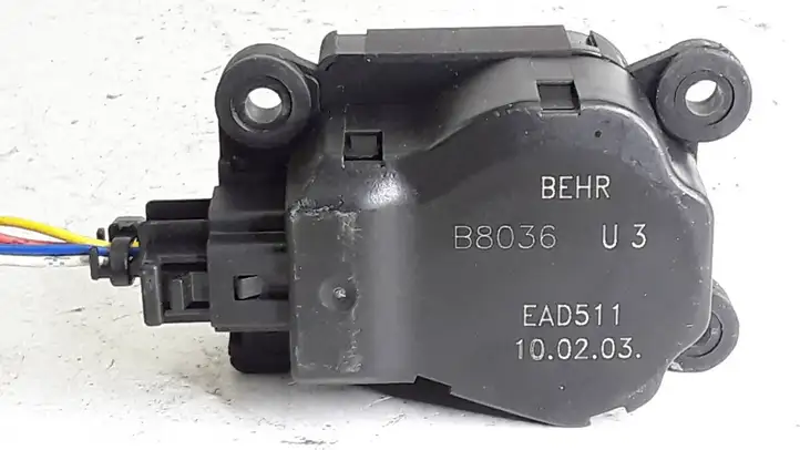 Opel Zafira B (2003 - 2006) EAD511 Двигатель задвижки потока воздуха — фото 2