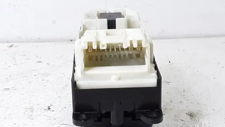 Toyota Corolla E120 E130 (2000 - 2004) 8404012020 Кнопка стеклоподъемников — фото 4